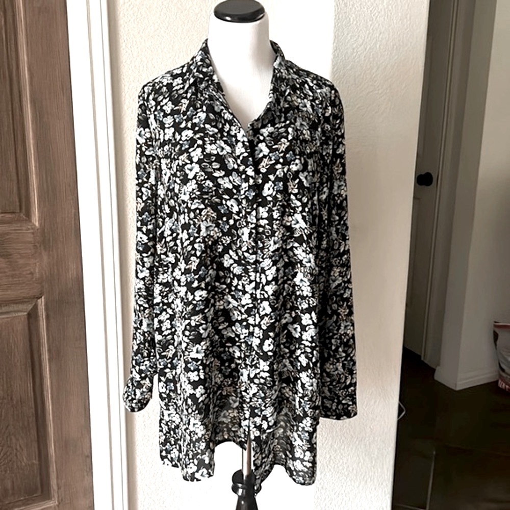 J Jill Womens Button Down Top Floral Longline Size XL Tiered Tunic Blues Black